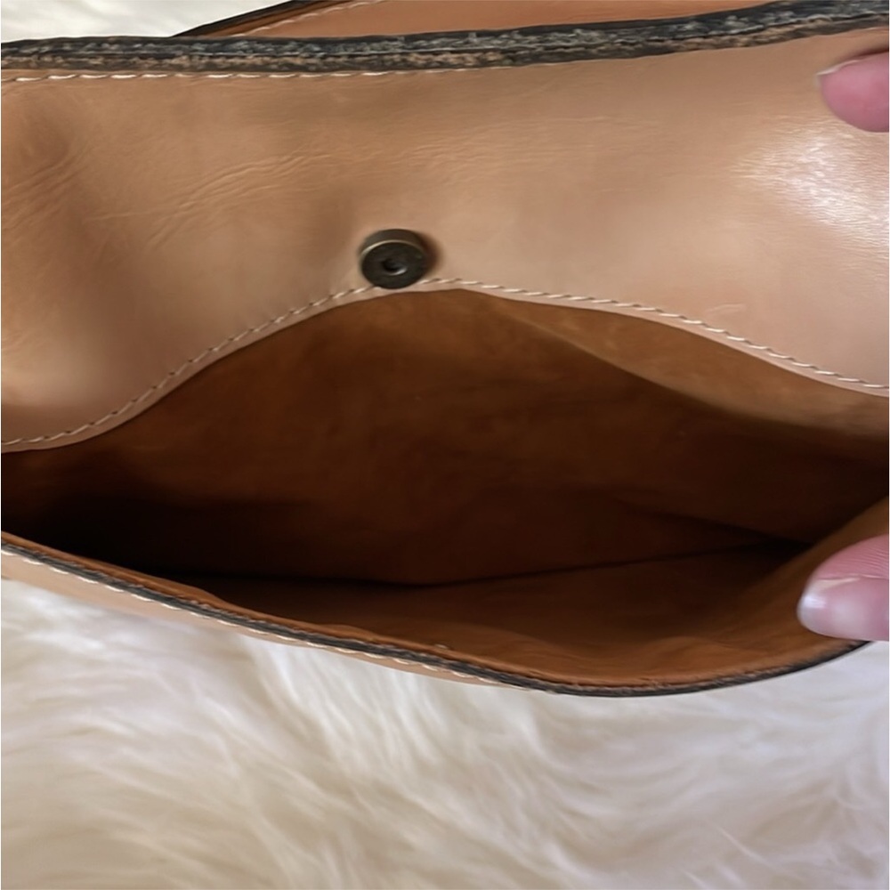 Patricia Nash Heritage “London” Crossbody Bag - Picture 6 of 14